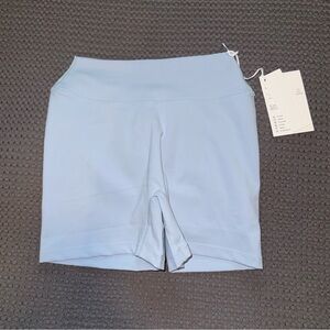 CSB Light Blue Form Invisible Scrunch 4” Short